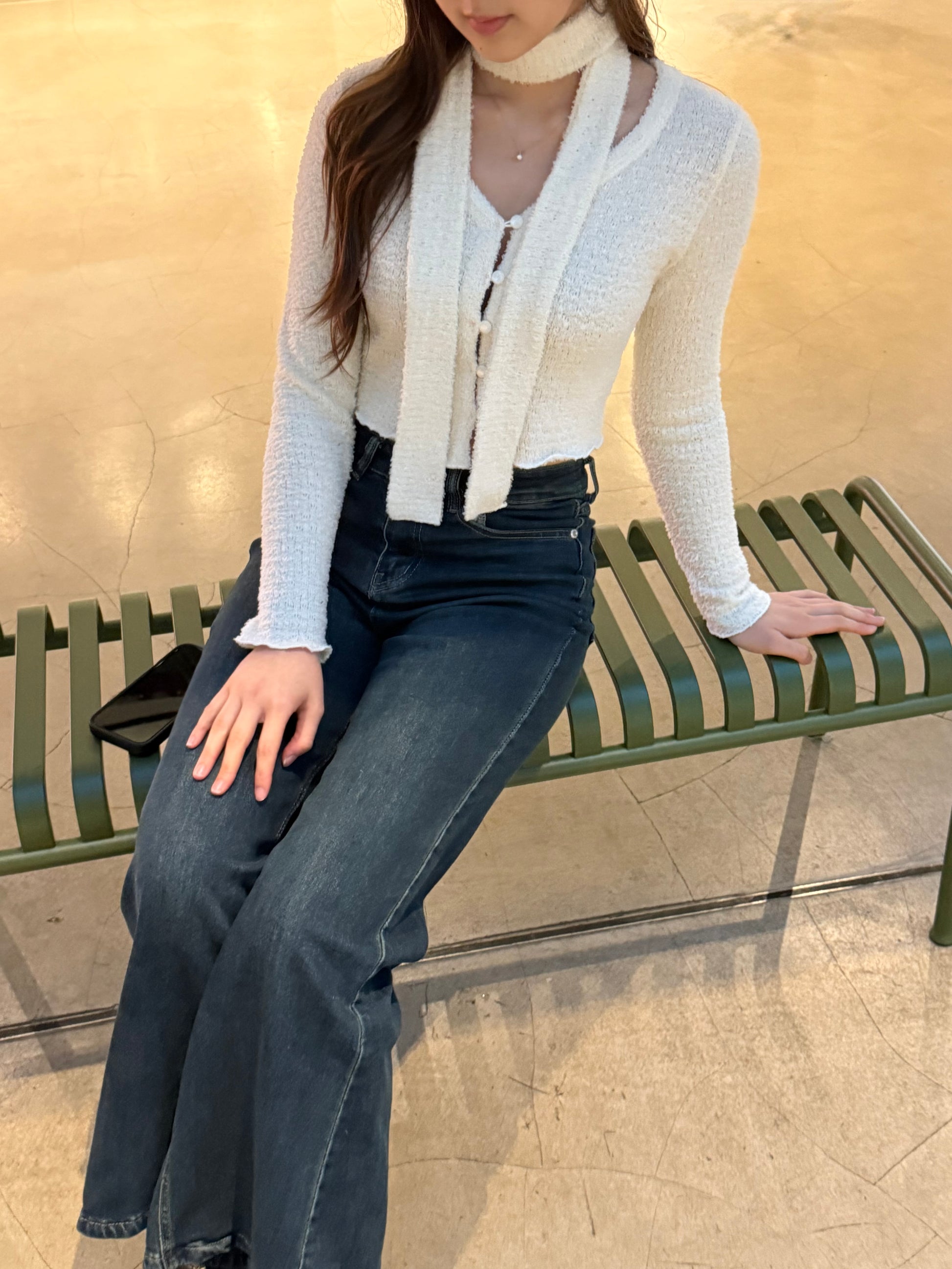 <軟綿綿質地 連頸巾氣質top> Fall into me top and scarf set - Glamorous oootd
