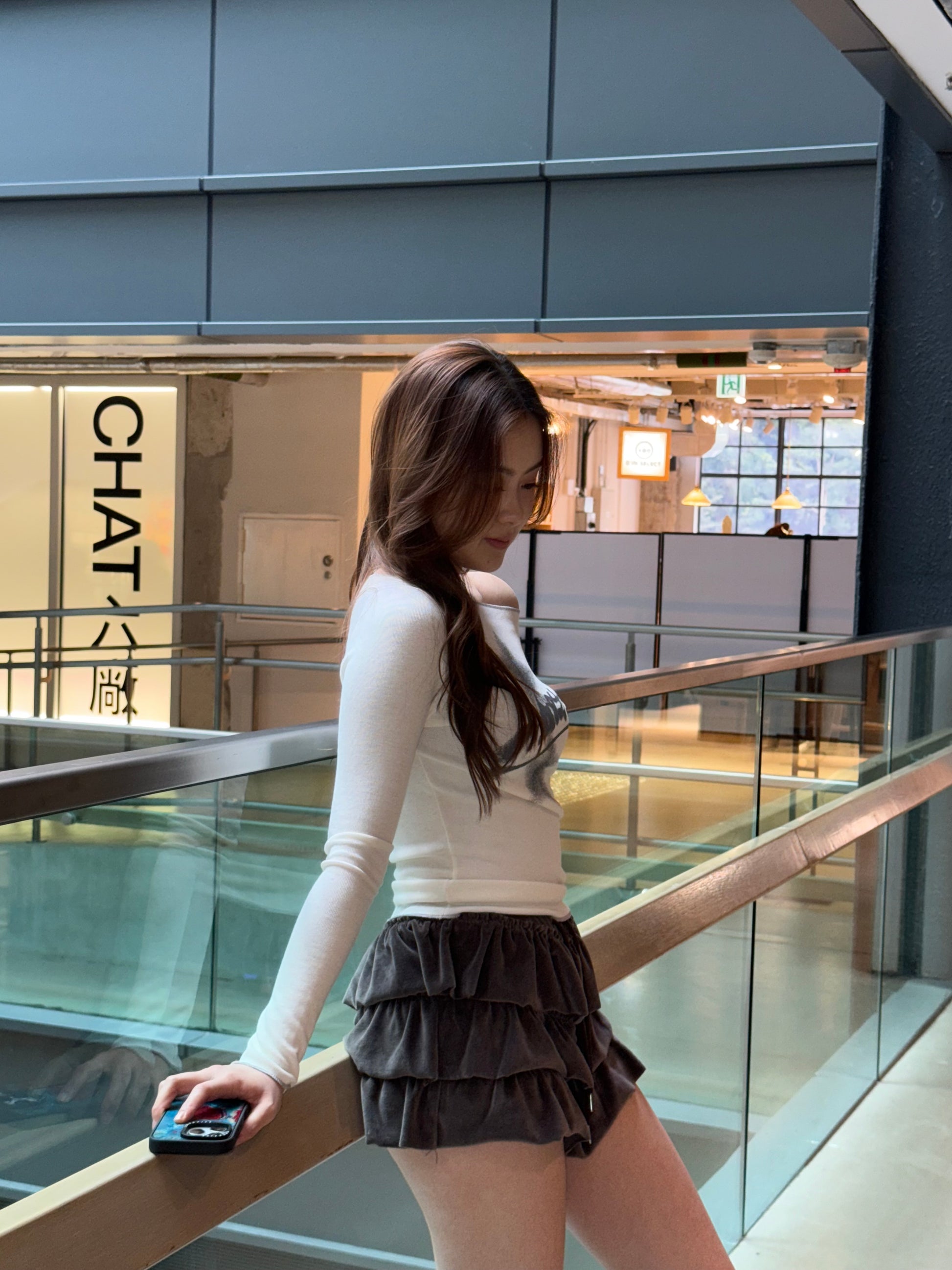 <集可愛與性感於一身！絨面ruffle裙！> Baddie ruffle skirt (brown) - Glamorous oootd