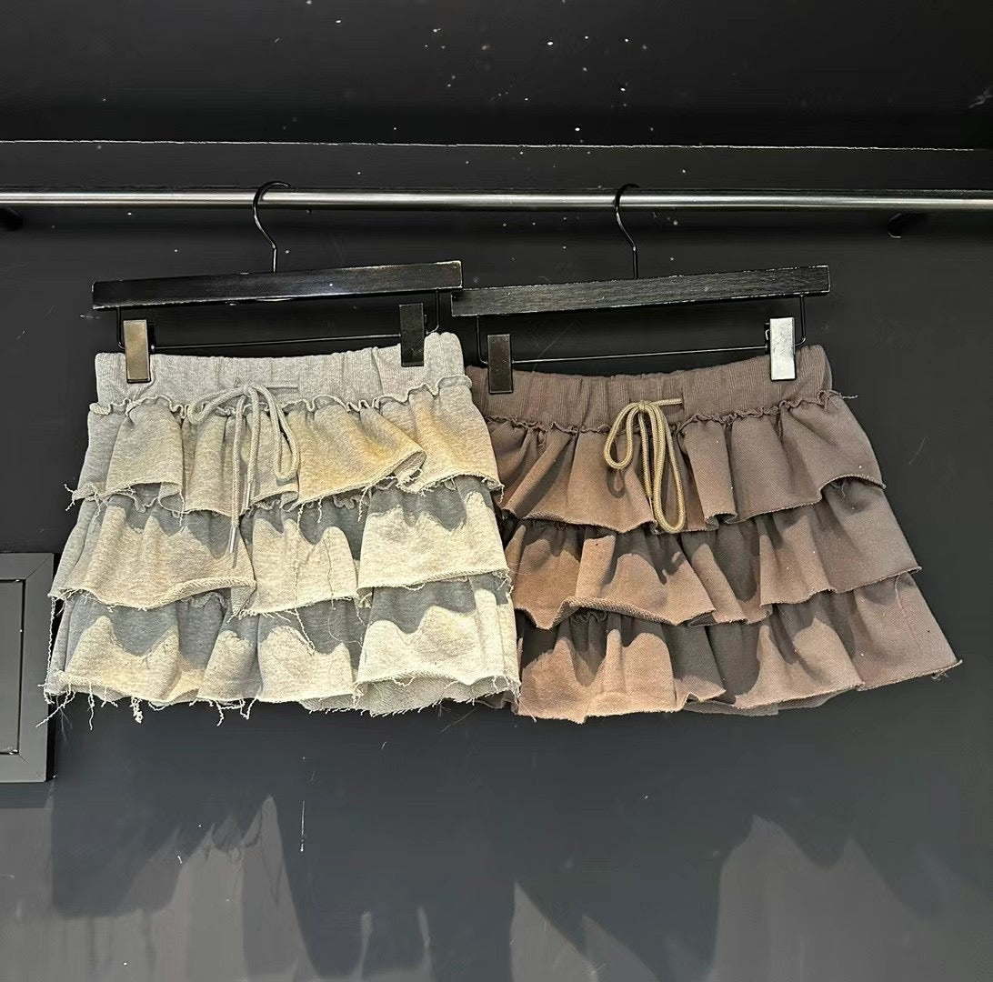 <集可愛與性感於一身！絨面ruffle裙！> Baddie ruffle skirt (brown) - Glamorous oootd