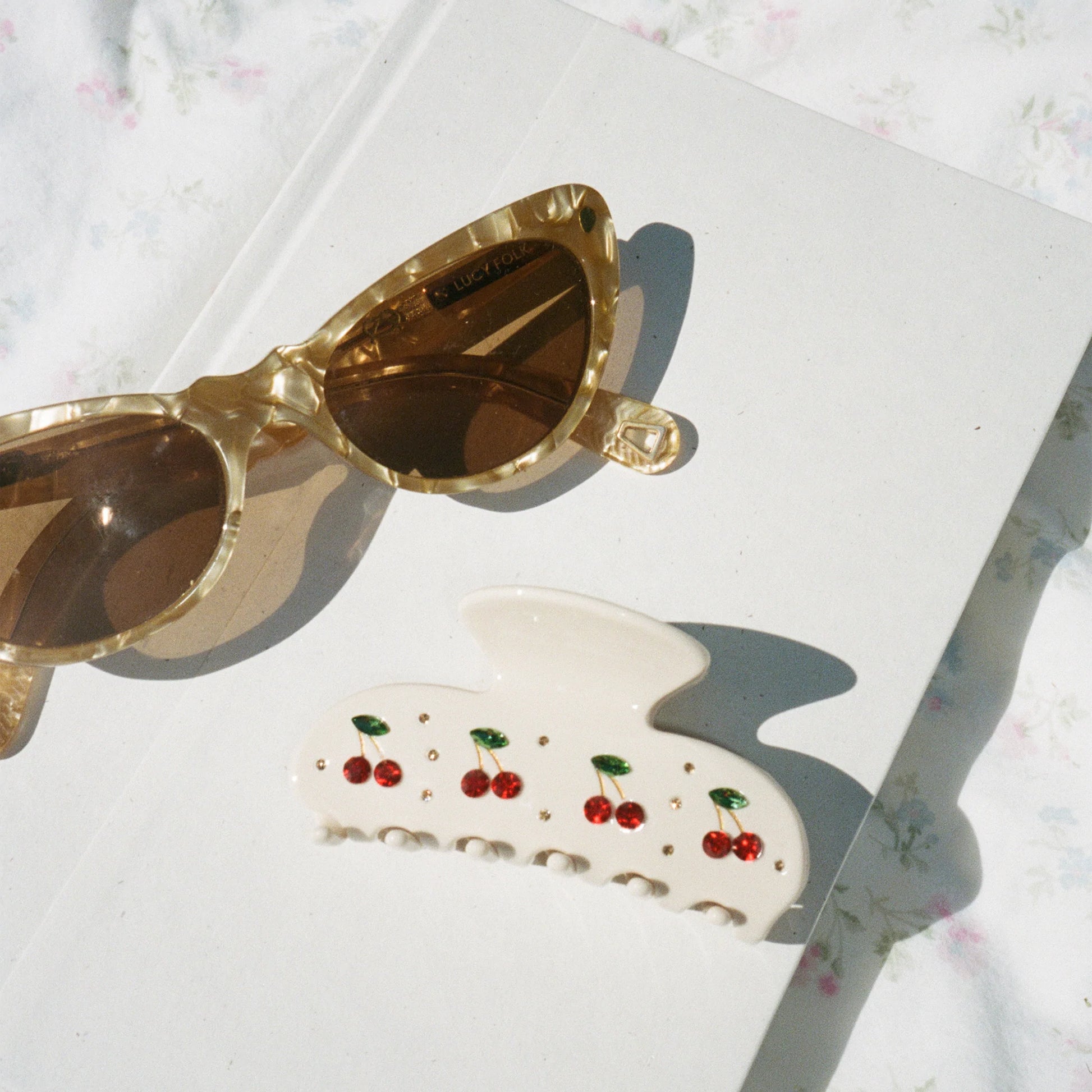 The cherry pie sweetheart hairclip - Glamorous oootd